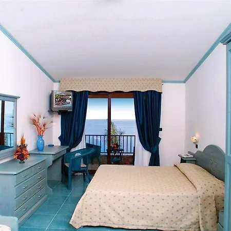 Blue Paradise Villaggio Szálloda Parghelia